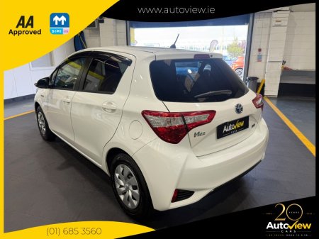 2020 Toyota Vitz - photo 6