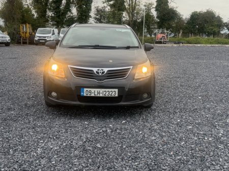 2009 Toyota Avensis - photo 2