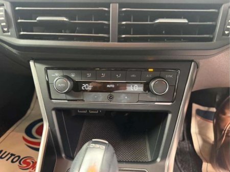 2019 Volkswagen Polo - photo 8