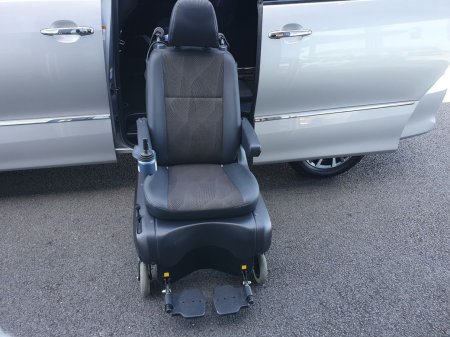 2017 Toyota Estima - photo 26