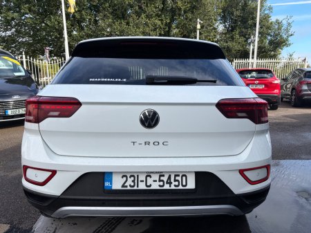 2023 Volkswagen T-Roc - photo 3