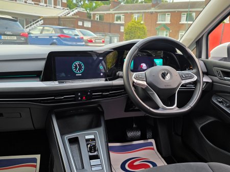 2020 Volkswagen Golf - photo 23