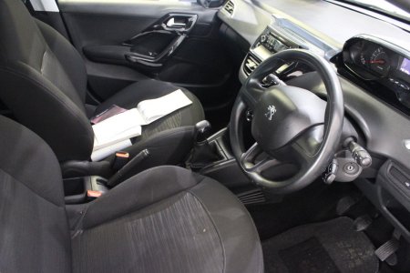 2013 Peugeot 208 - photo 19