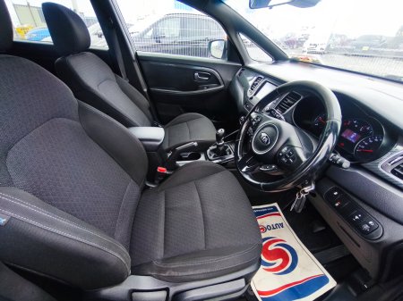 2018 Kia Carens - photo 12