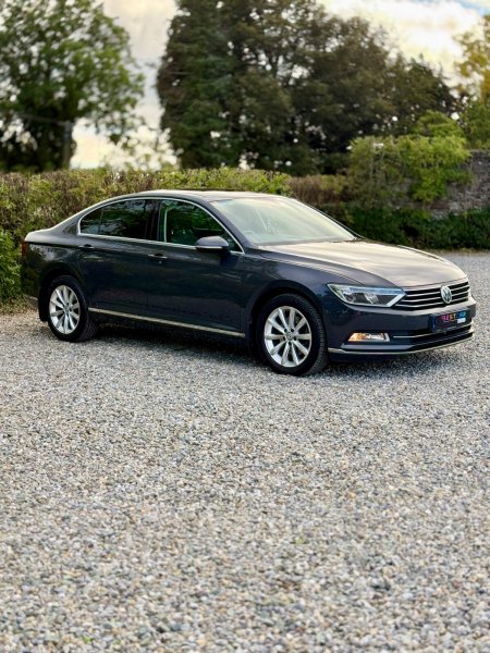 2015 Volkswagen Passat - photo 3