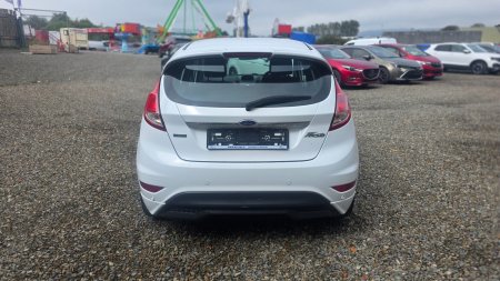 2016 Ford Fiesta - photo 7