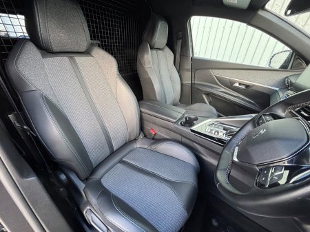 2023 Peugeot 3008 - photo 10