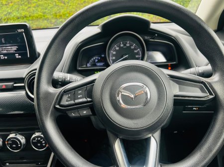 2018 Mazda Demio - photo 13