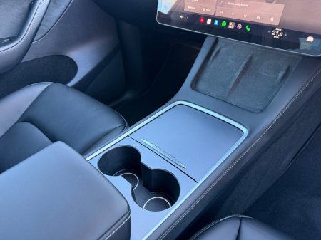 2023 Tesla Model Y - photo 24