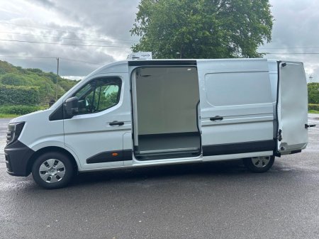 2026 Nissan Interstar - photo 9