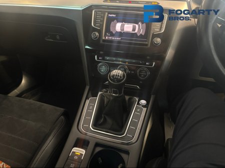 2017 Volkswagen Passat - photo 8