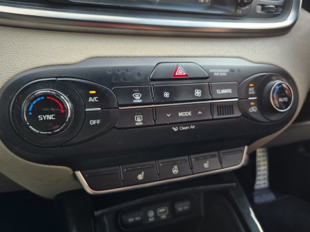 2017 Kia Sorento - photo 16