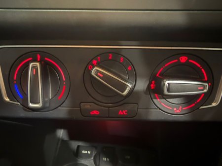 2015 Volkswagen Polo - photo 23