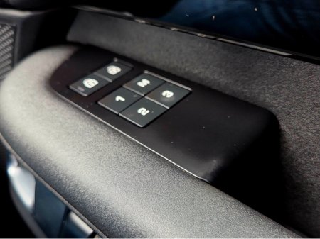 2022 Land Rover Discovery - photo 15