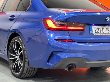 2022 BMW 3-Series - photo 11
