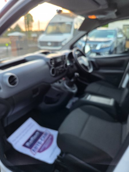 2018 Peugeot Partner - photo 7