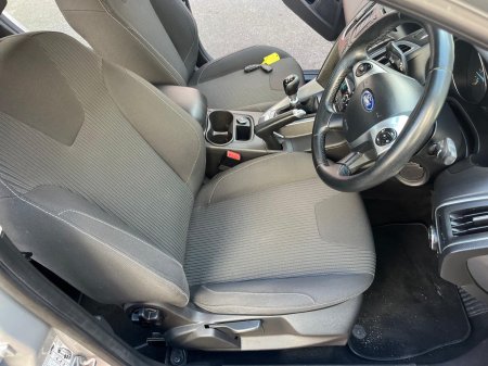 2014 Ford Focus - photo 24