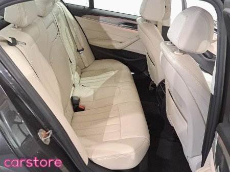 2018 BMW 5-Series - photo 13
