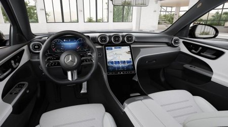 2026 Mercedes-Benz C-Class - photo 2