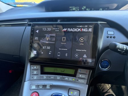 2014 Toyota Prius - photo 11