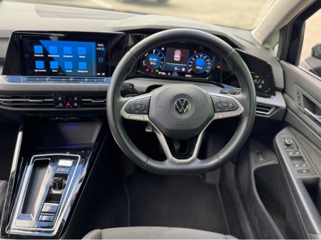 2023 Volkswagen Golf - photo 6
