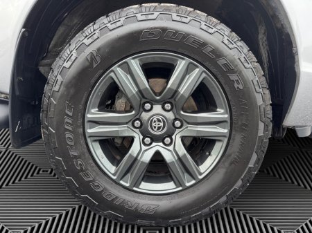 2021 Toyota Hilux - photo 9