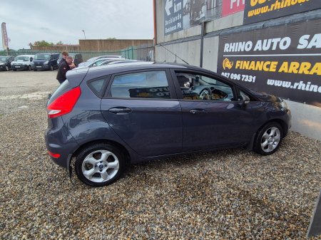 2011 Ford Fiesta - photo 7