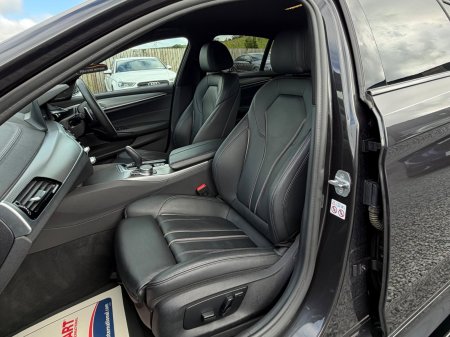 2019 BMW 5-Series - photo 24