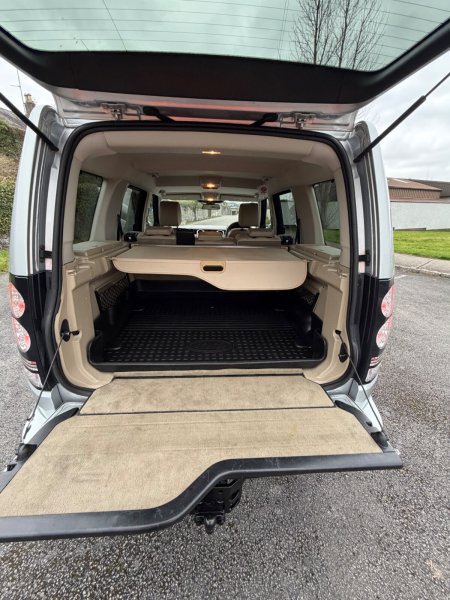 2015 Land Rover Discovery - photo 13