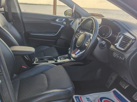 2023 Kia XCeed - photo 10