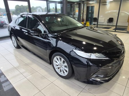 2021 Toyota Camry - photo 2