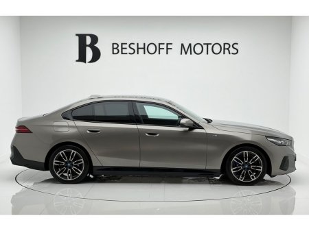 2024 BMW i5 - photo 6