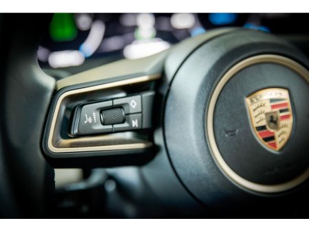 2024 Porsche Taycan - photo 37