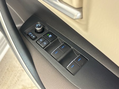 2020 Toyota Corolla - photo 12