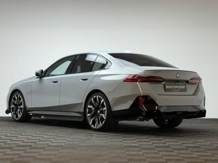 2026 BMW 5-Series - photo 5