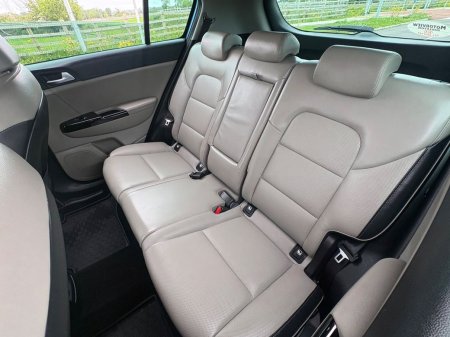 2021 Kia Sportage - photo 11
