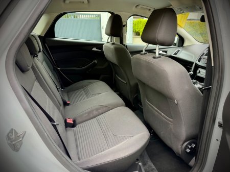 2018 Ford Focus - photo 12