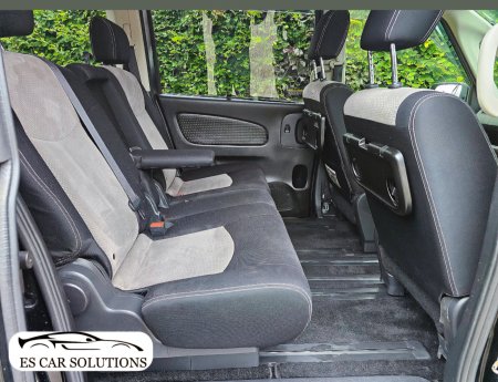 2012 Nissan Serena - photo 16