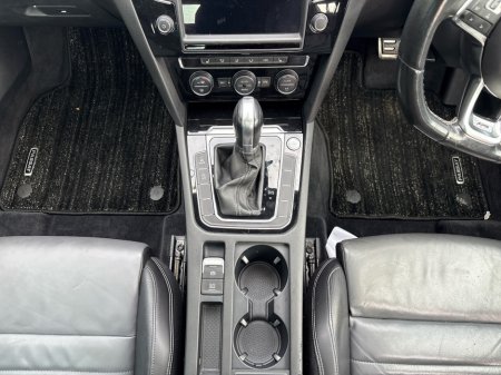 2016 Volkswagen Passat - photo 13