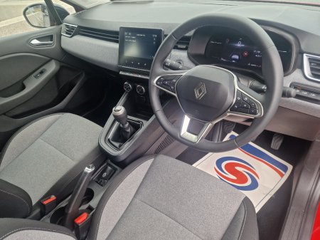 2025 Renault Clio - photo 8