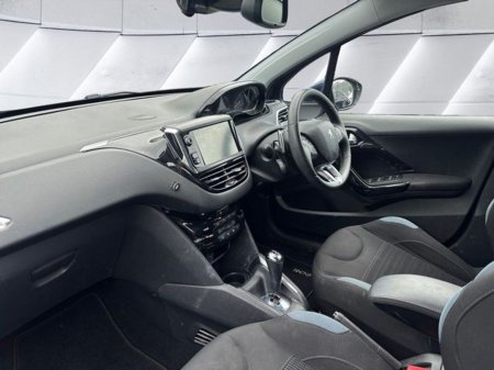 2015 Peugeot 208 - photo 14