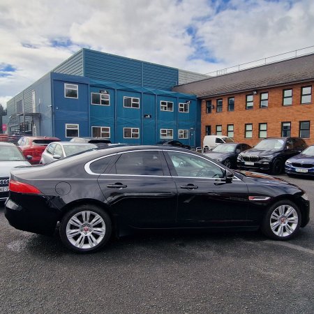 2017 Jaguar XF - photo 4
