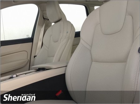 2022 Volvo XC60 - photo 8