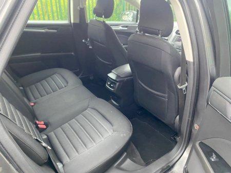 2015 Ford Mondeo - photo 19