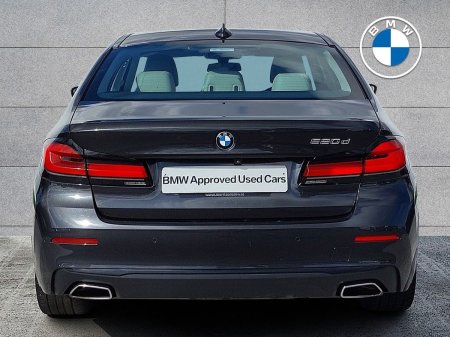 2021 BMW 5-Series - photo 15