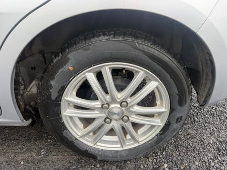 2011 Honda Fit - photo 9
