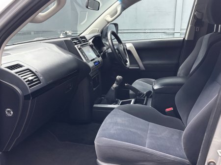 2020 Toyota Land Cruiser - photo 8