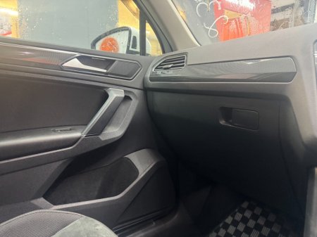 2017 Volkswagen Tiguan - photo 16