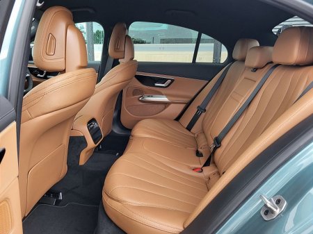 2027 Mercedes-Benz E-Class - photo 8