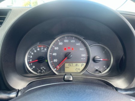 2012 Toyota Vitz - photo 13